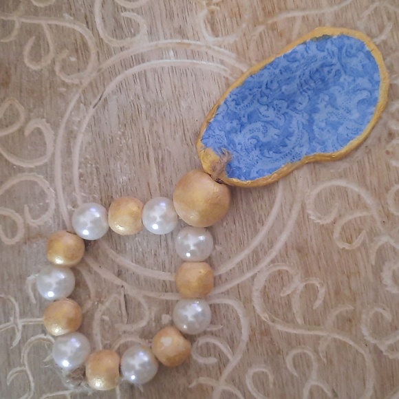 Floral Blue &  Gold Decoupage Oyster Shell Beaded Accents - Set Of 4 - Picture 12 of 15